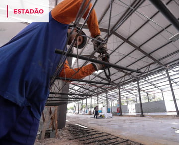 SP: estacionamentos e fábricas fechadas viram depósitos para atender e-commerce